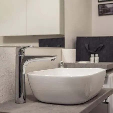 Mico 1 Bedroom - Youhosty ميلان